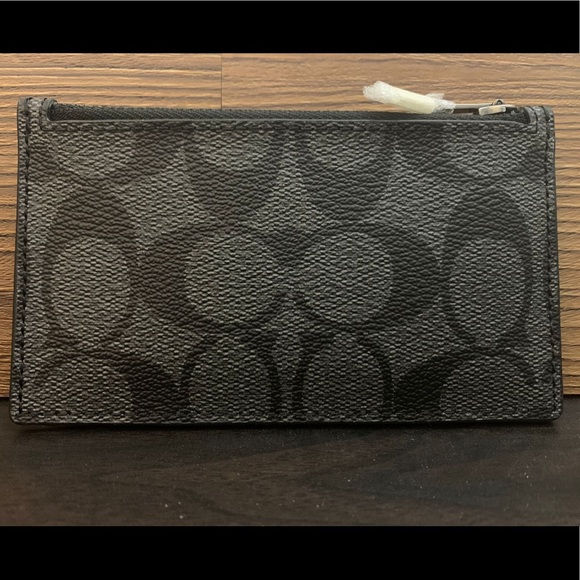 ‼️SOLD‼️COACH New Zip Card Case in Signature Canvas - Picture 4 of 9